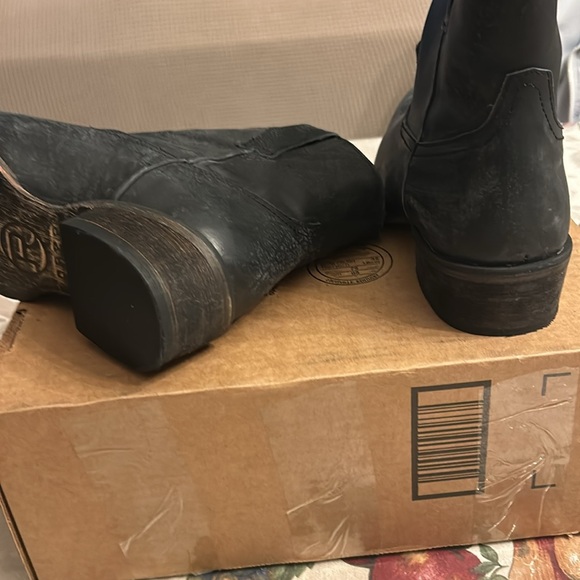 Women’s cowboy boots size 8 - Picture 3 of 5